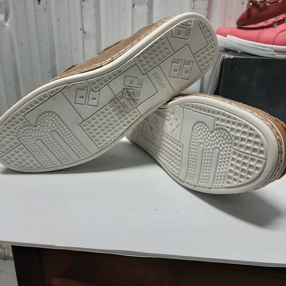 Mens shoes - Picture 7 of 8